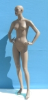 2553 manichino realistico donna color carne senza parrucca con make up base forma circolare vetro