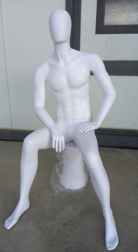 025 MANICHINO UOMO SMH20 - Manichino stilizzato seduto per abbigliamento da uomo in plastica