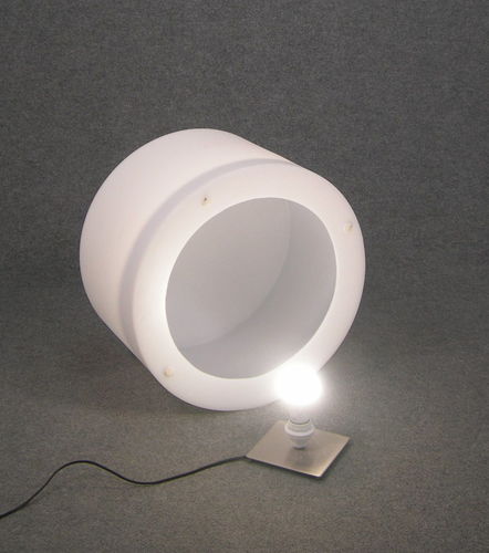 Espositore illuminato da lampada led